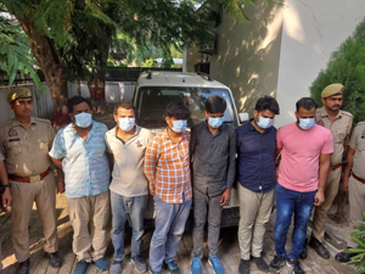 दिल्ली के व्यापारी को गाजियाबाद में अगवा कर मांगी 6 करोड़ की फिरौती, महिला समेत 7 गिरफ्तार